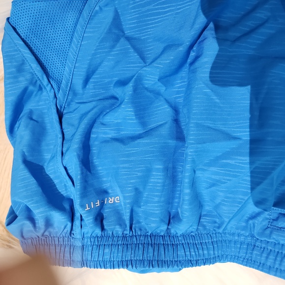 Nike shorts - Picture 3 of 4